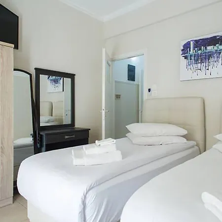 Medluxe Easy Acropolis Apartment!